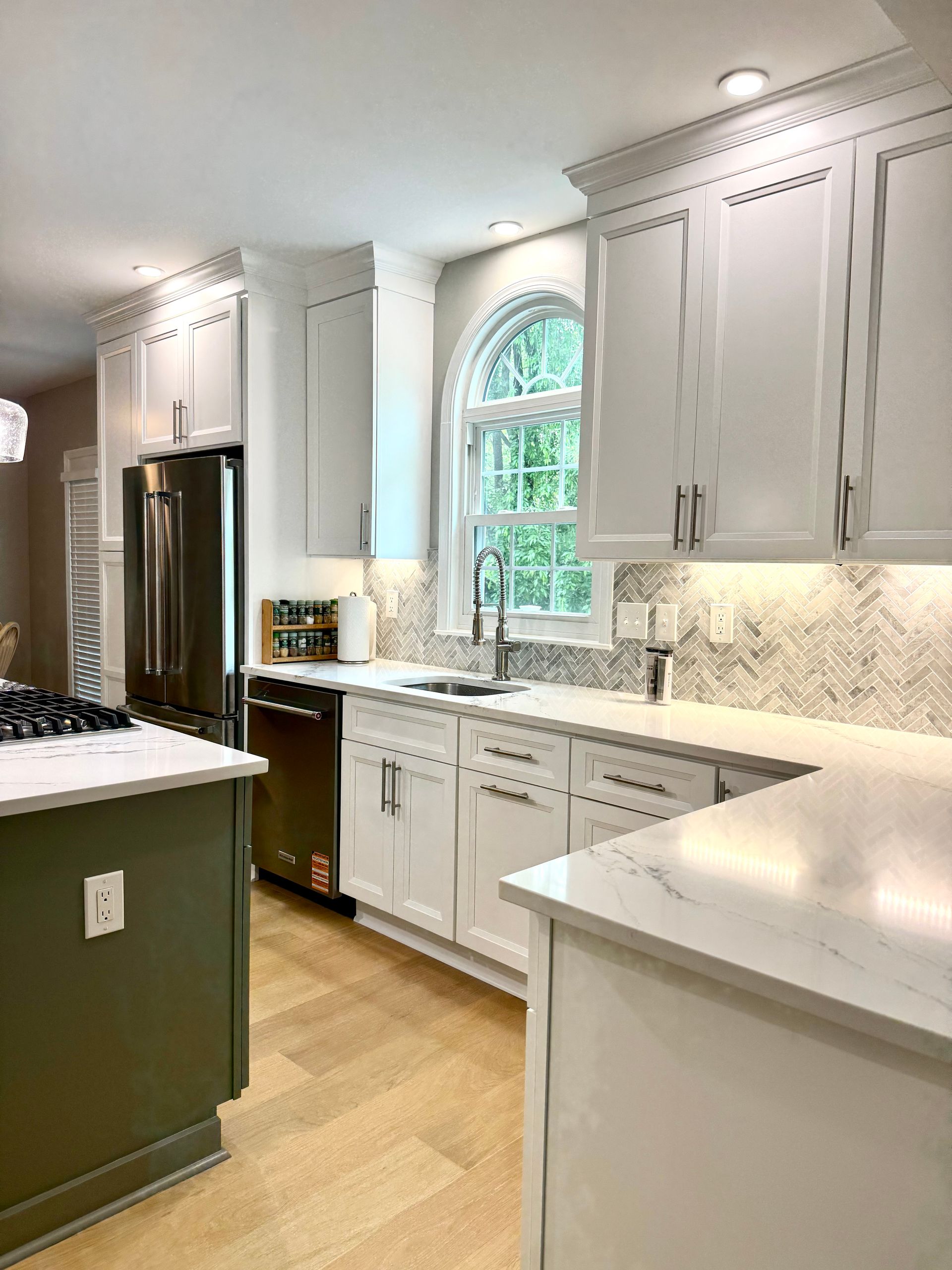 Designer Kitchen Backsplash Tile Installation in Timonium MD.