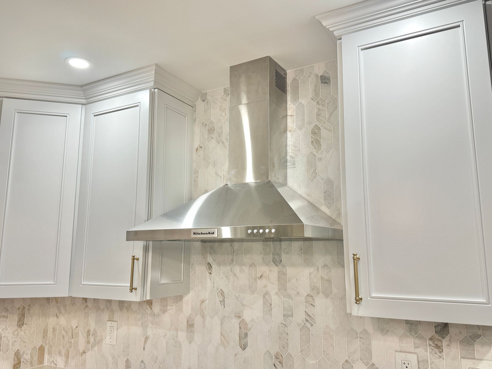 Monkton kitchen renovation project showcasing high-quality finish and expert carpentry.