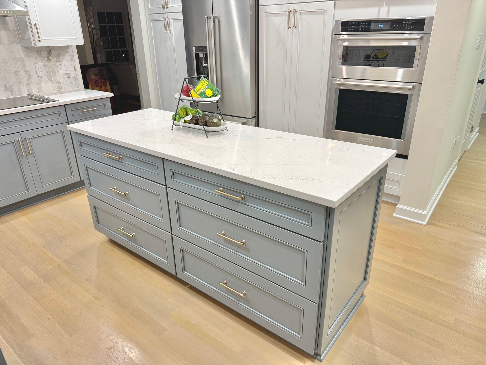 Monkton Kitchen Remodel: Flawless installation of cabinetry and quartz counters after correcting previous contractor errors.