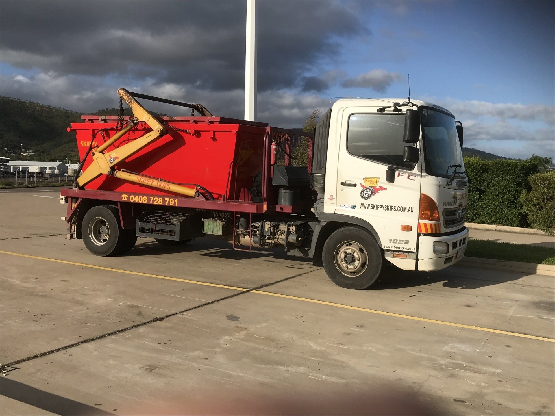 Hino Marrel Skip