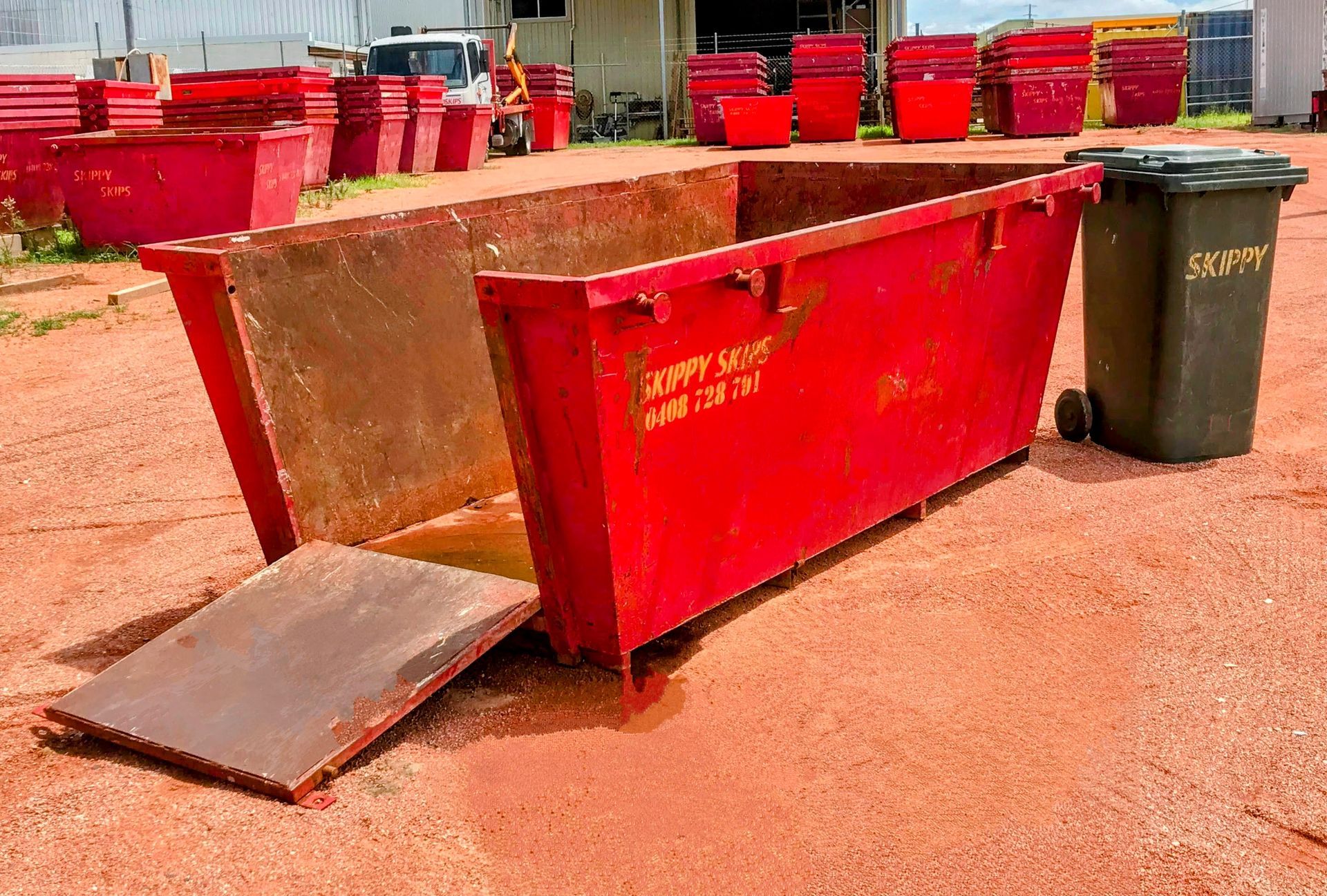 4 cubic meter walk-in bin 4 cubic meter walk-in bin