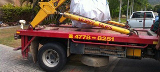 Crane Lift Truck  Lifting Bag— Garbutt, QLD – Skippy Skips