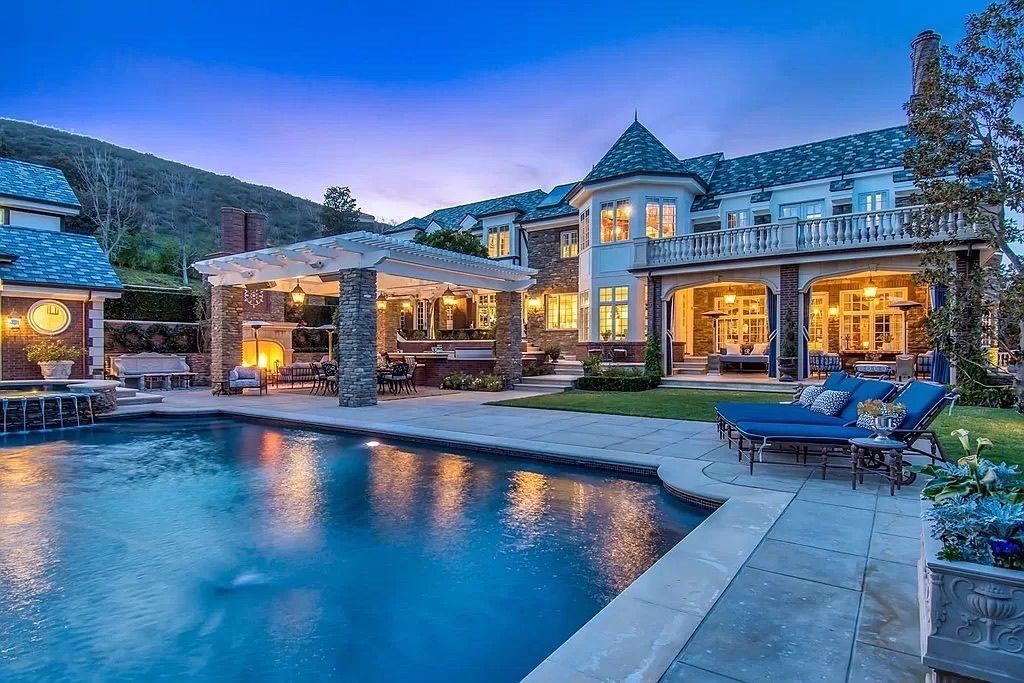 Traditional Estate | Fratantoni Interior Designers