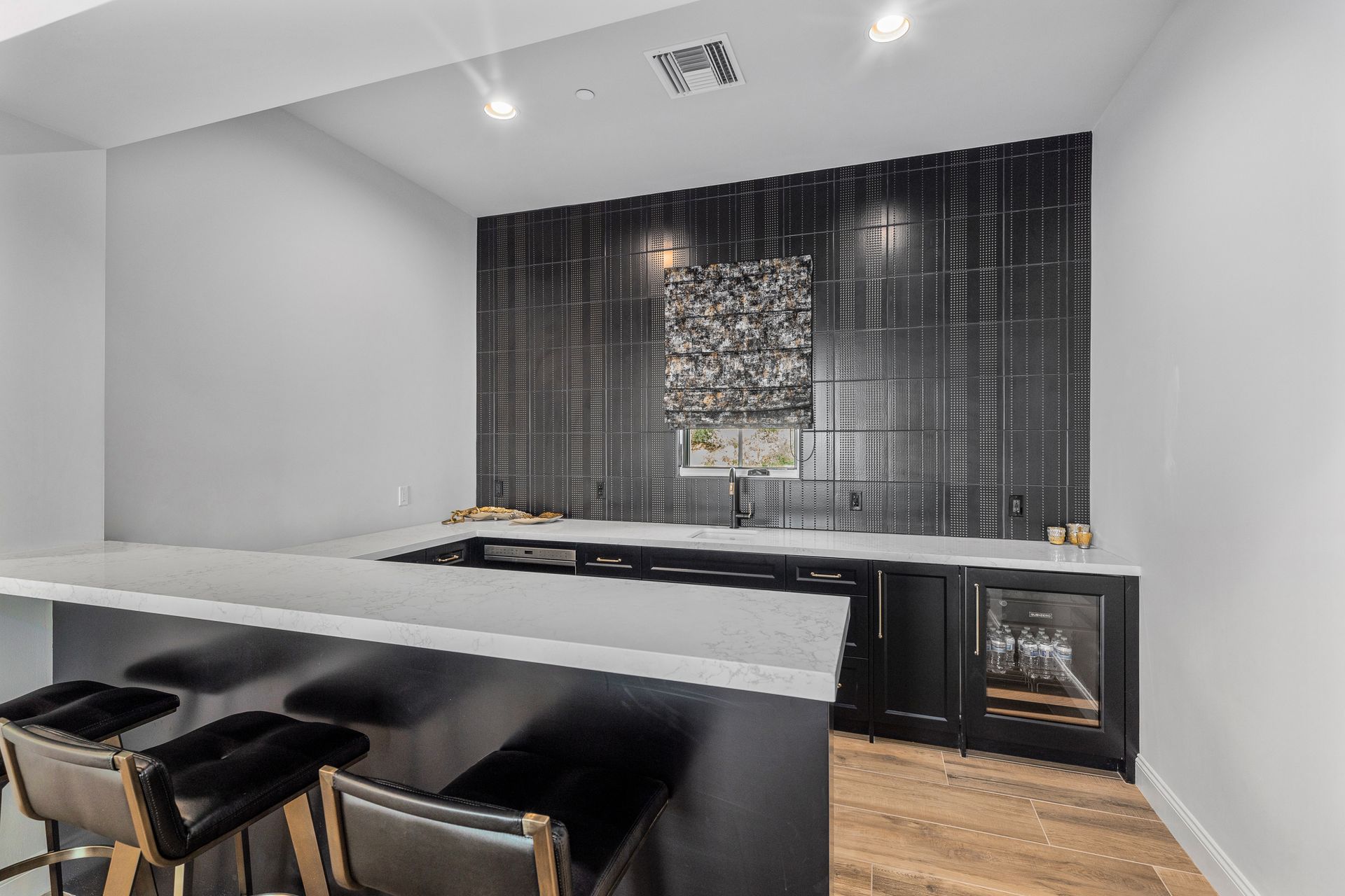 Modernized Chic Estate - Fratantoni Interior Designers