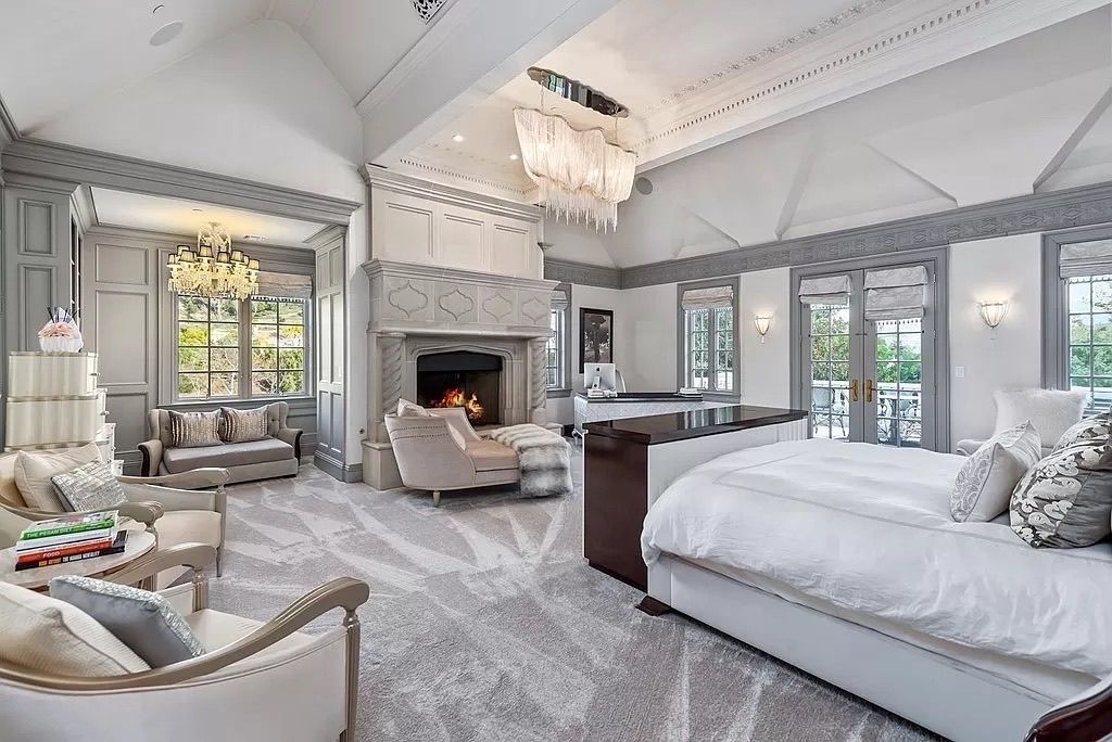 Traditional Style Estate