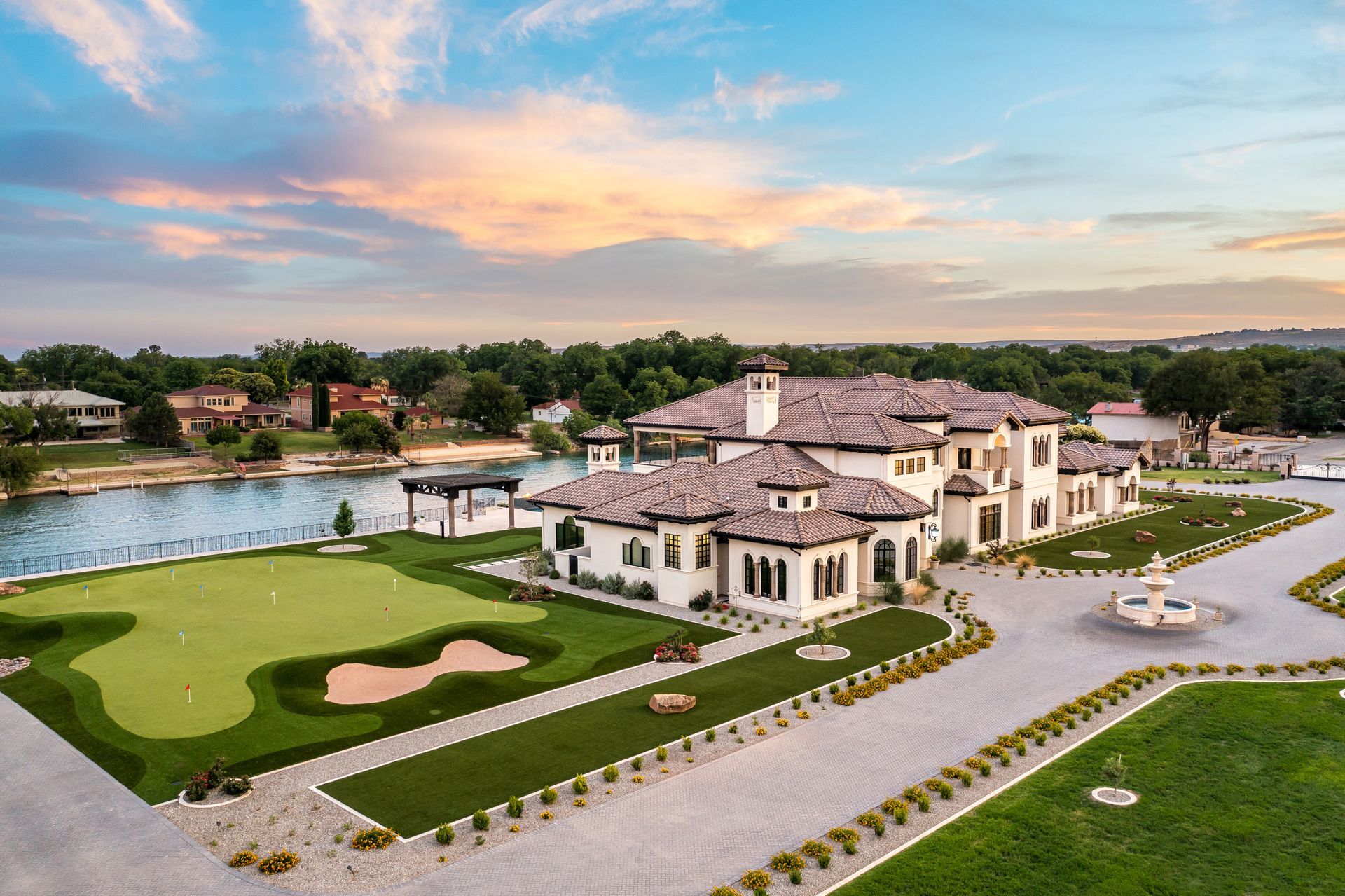 The Elora Estate