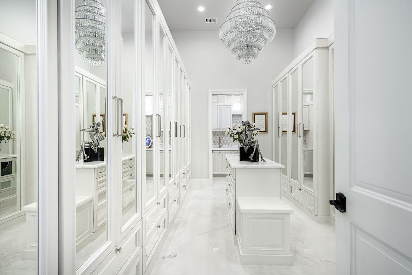 Boutique Closet Styling