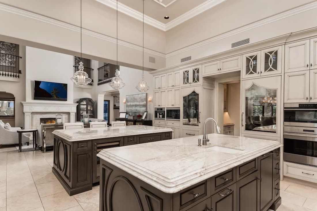 Kitchen island with contrasting wood cabinetry Kitchen island with contrasting wood cabinetry