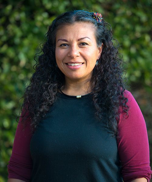 Tracy Rowe Headshot