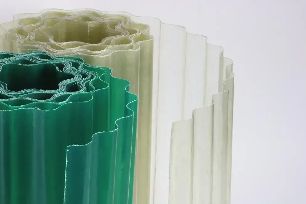 Lastra di plastica ondulata trasparente e verde per coperture