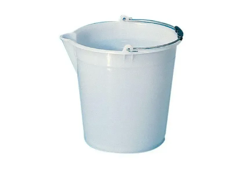 secchio con becco