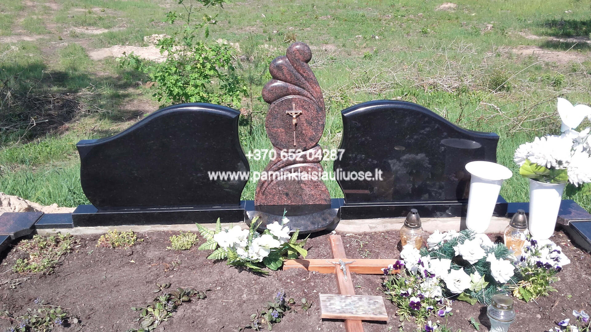 Akmenita, ĮI | 3 dalių paminklai