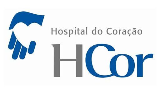 Um logotipo para o hospital do coração com uma mão segurando um coração
