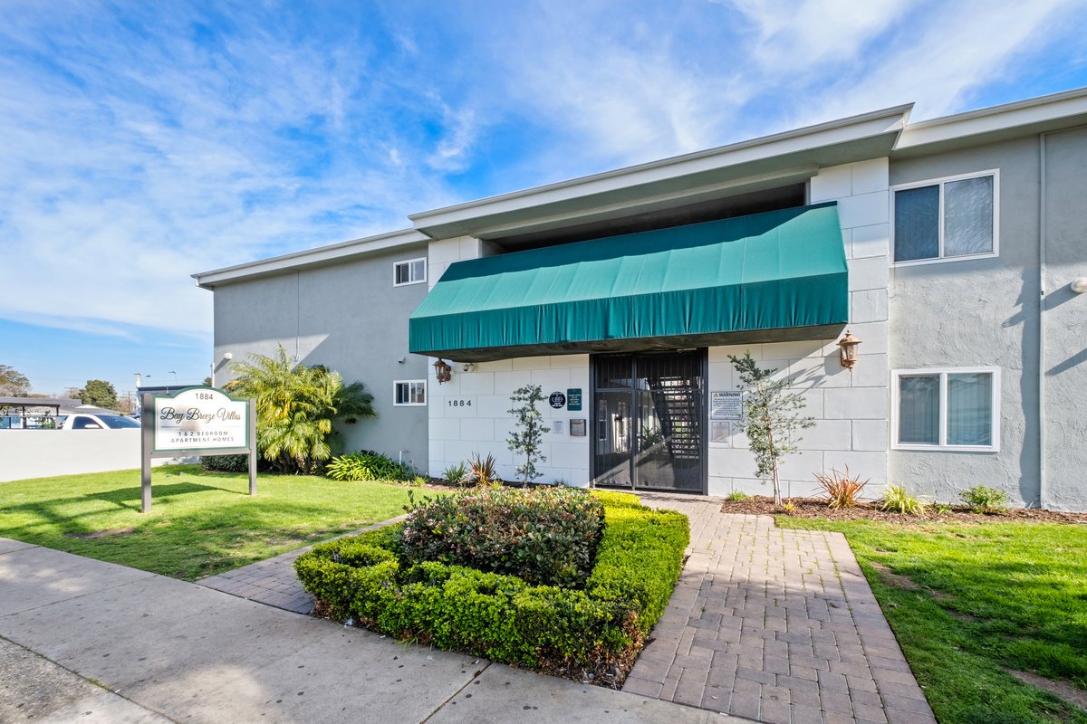 Bay Breeze Villas Property Details