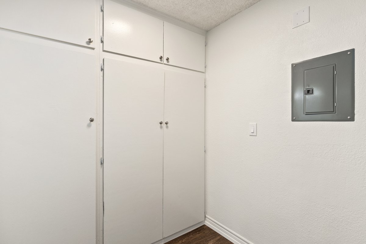 Bay Breeze Villas Property Details