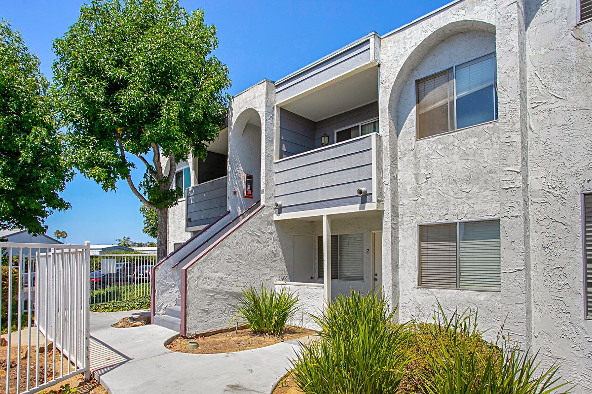 Oakleaf Apartment Homes Property Details