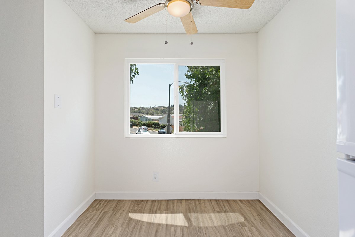 Oakleaf Apartment Homes Property Details