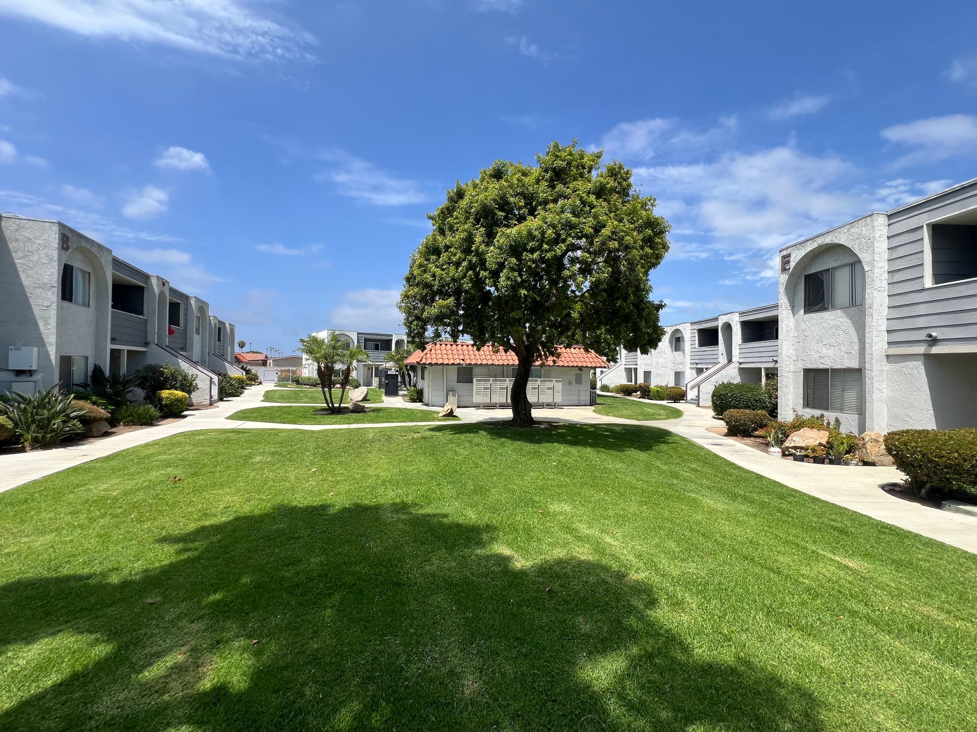 Oakleaf Apartment Homes Property Details