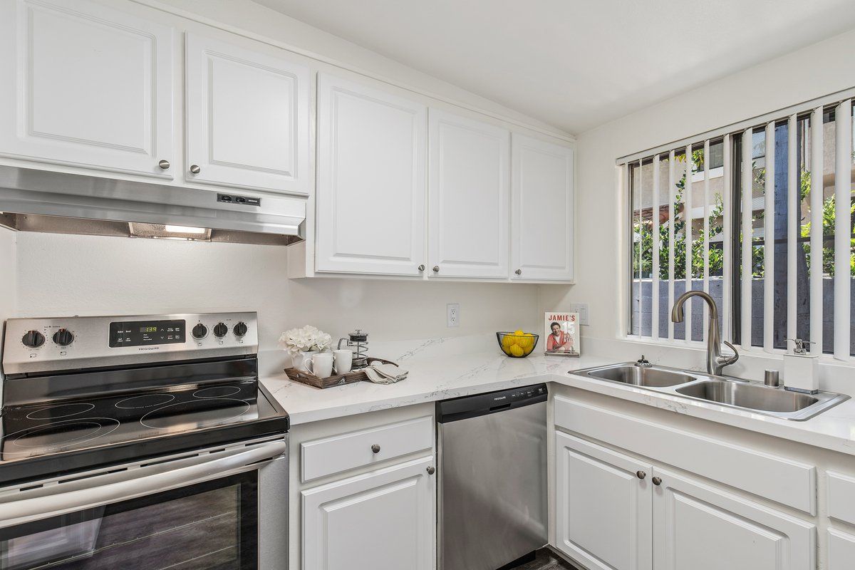 Clearbrook Lane property image of interior kitchen