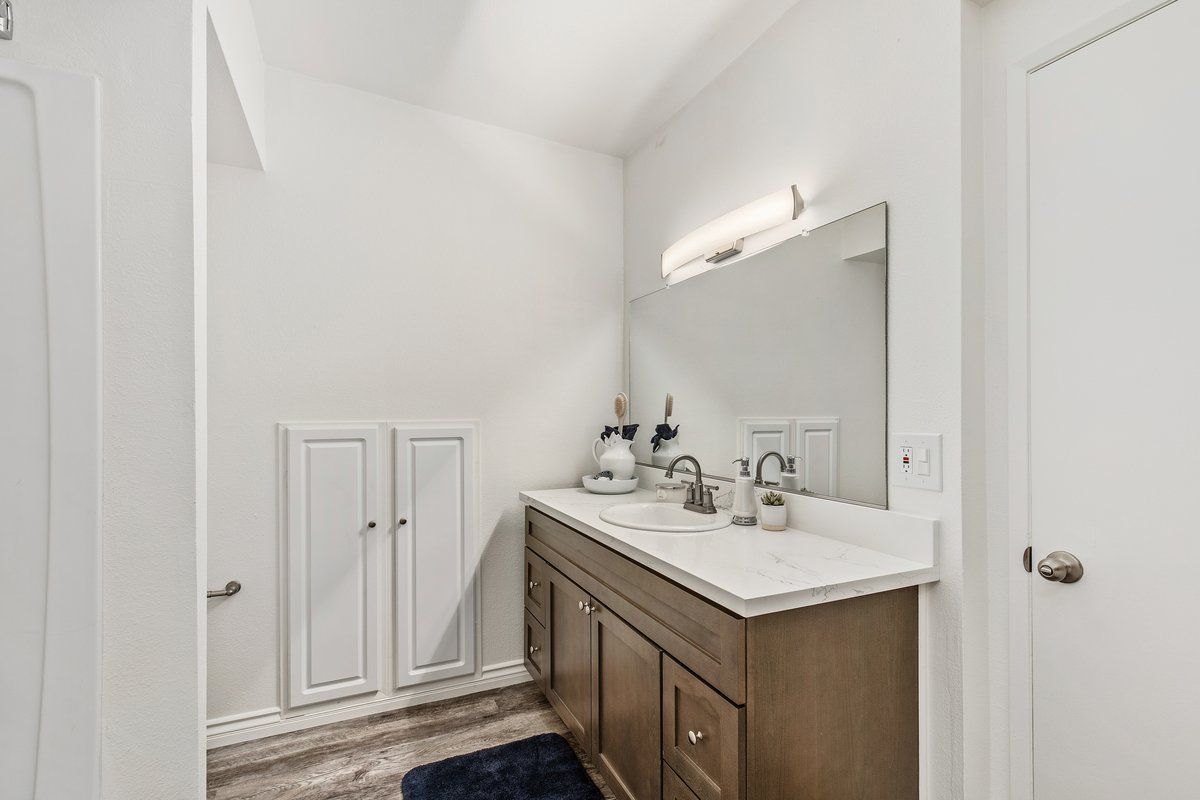 Clearbrook Lane property image of interior bathroom