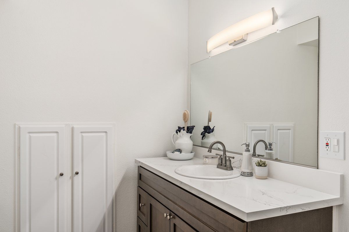 Clearbrook Lane property image of interior bathroom
