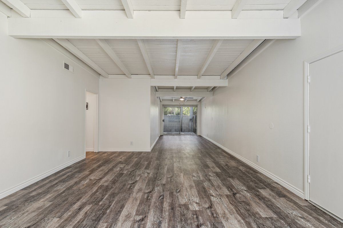 Clearbrook Lane property image of interior