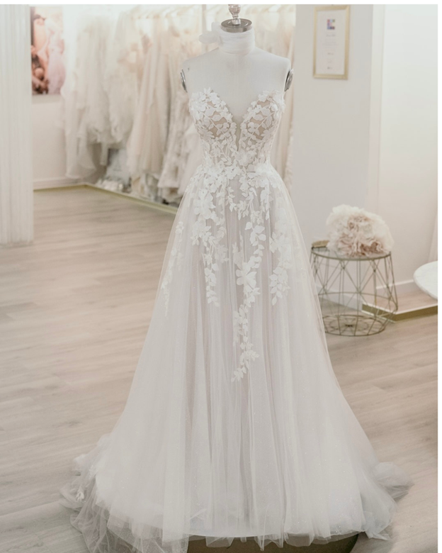 Abito da sposa a Milano di StileLibero Cerimonia