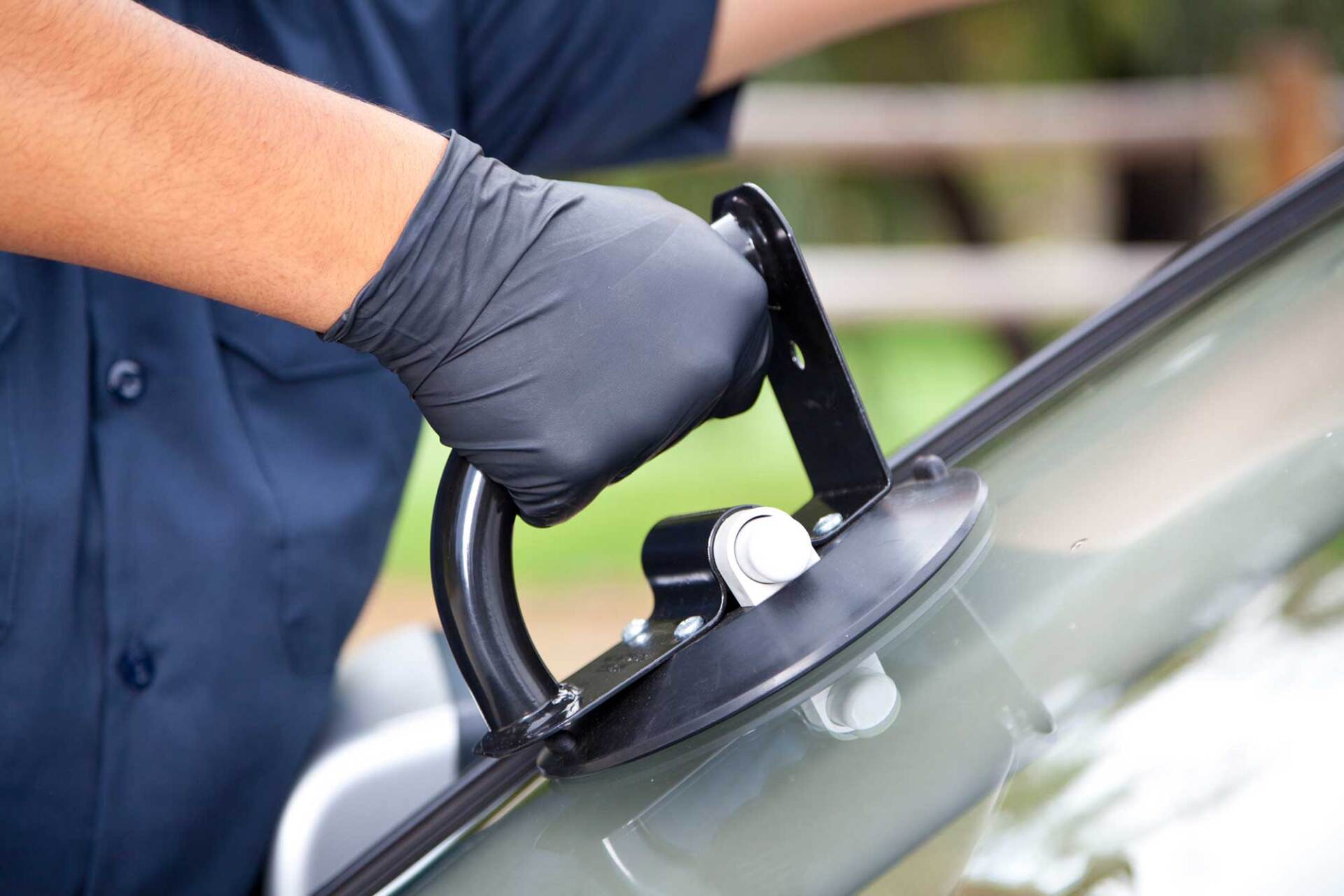 Auto Glass Repair and Replacement West Michigan