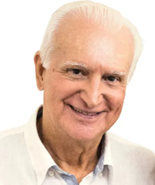 Médico psiquiatra, especialista em Psiquiatria Infantil pela ABP, Terapeuta de Famílias e Casais e Especialista em Terapias Cognitivo-Comportamentais, atuando como professor e supervisor dos Cursos de Terapia Familiar e de Casais e de Terapias Cognitivo-Comportamentais do InTCC – Ensino, Pesquisa e Atendimento Individual e Familiar, de Porto Alegre e de vários Estados do Brasil. Autor de “O ser terapeuta” (2002), “Amor e violência nos casais e nas famílias” (2004), “Entre a realidade e os sonhos – o desafio das famílias com bebês” (2006), coautor dos livros “Trabalhando com crianças e suas famílias – Casos clínicos ilustrados” (2010), Trabalhando com crianças e suas famílias: Histórias Terapêuticas (2012). Autor de “As múltiplas faces da Infidelidade Conjugal” (2012) e coautor de “De minha boca saem cobras e lagartos”; “A menina Aprisionada” (2013). “A Derrota dos Medos” (2016); “Toninho e a poção da falsa felicidade” (2016). “Tocmínio” (2017); “O menino tecnológico (2018)” e “O menino que não podia chorar (2019)”.