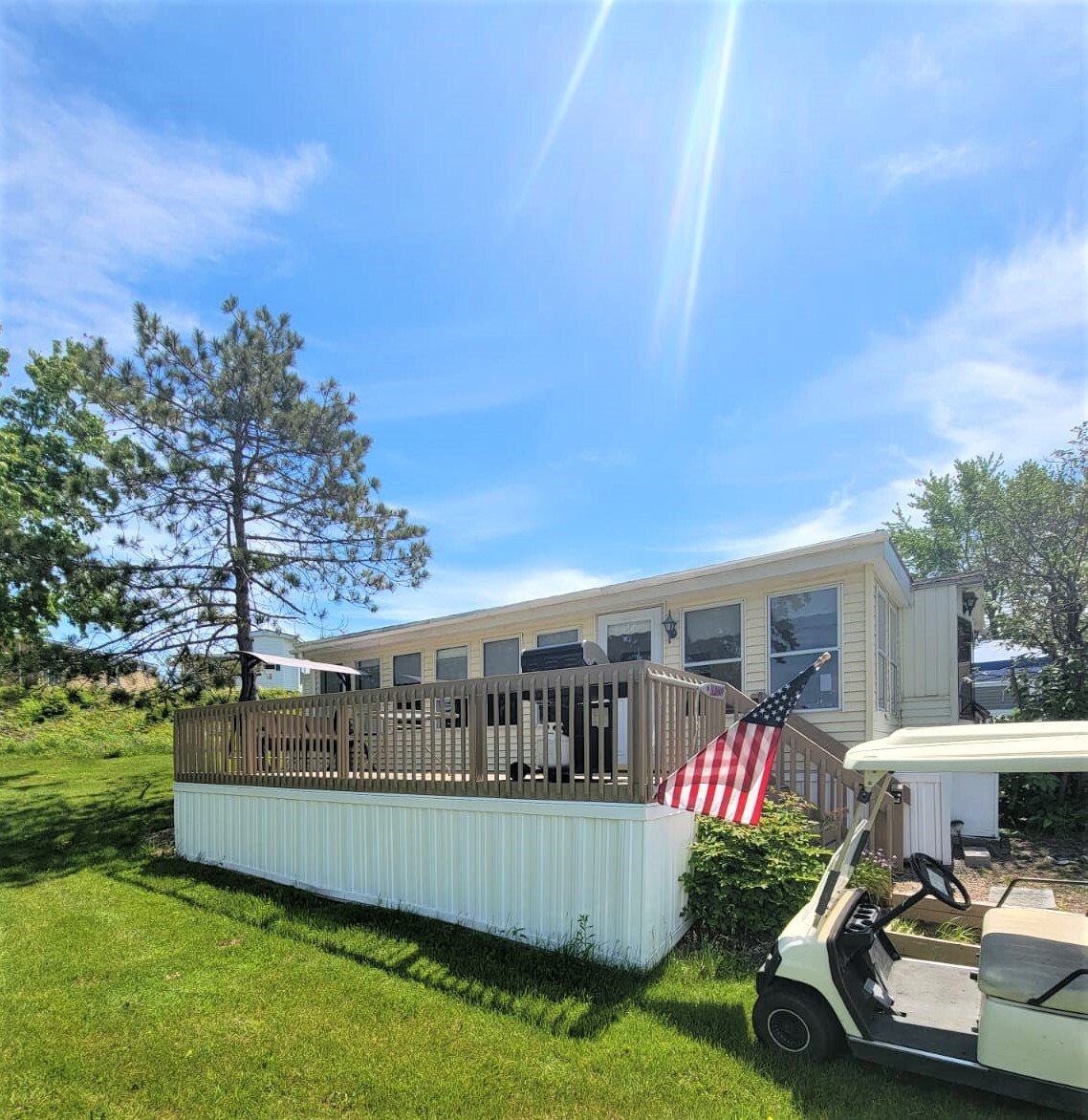 Apple Island Resort in Burlington Cottage Sales Seasonal Sites