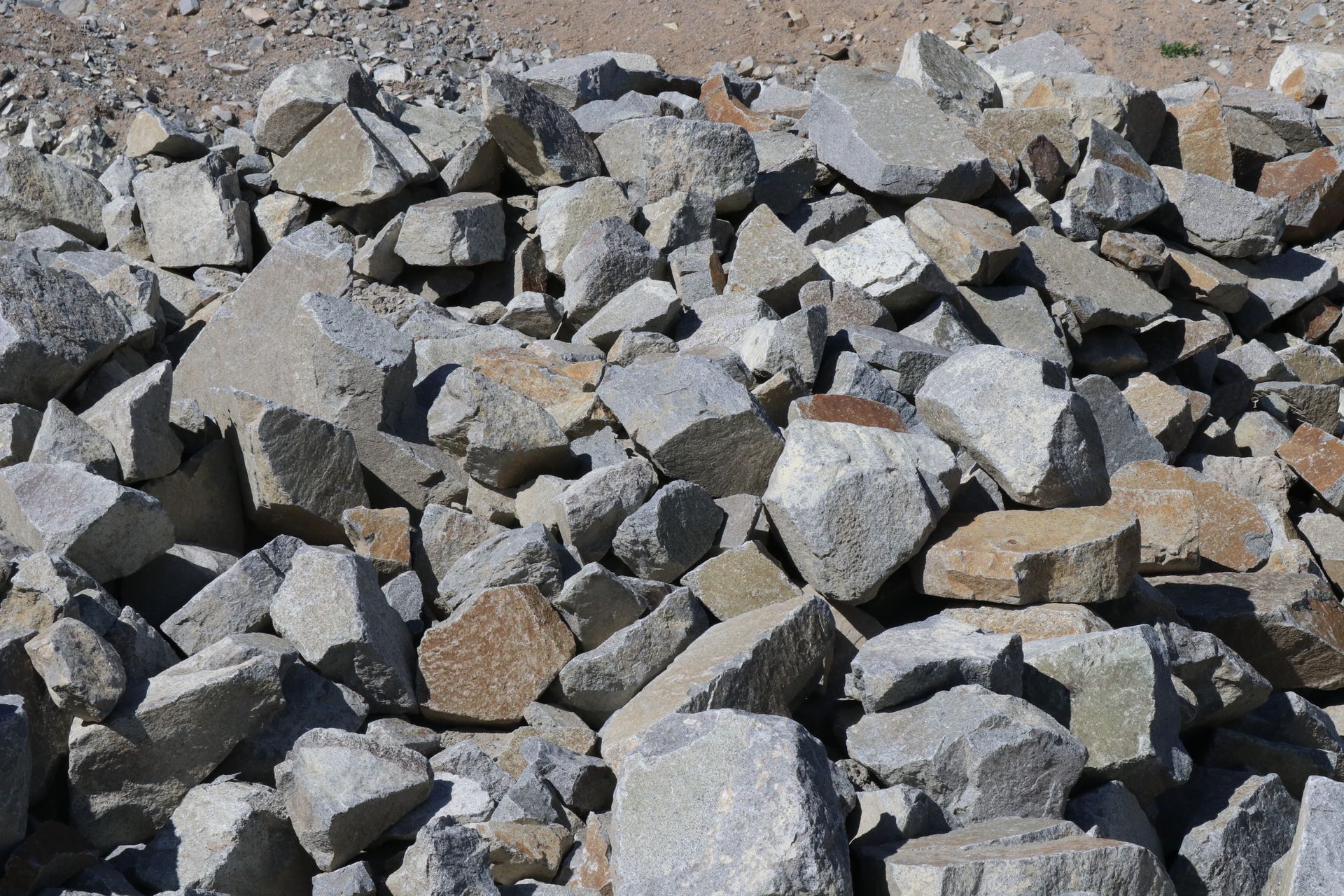 24 inch minus rock