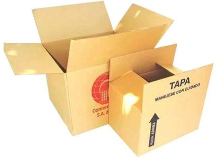 variedad de cajas de cartó