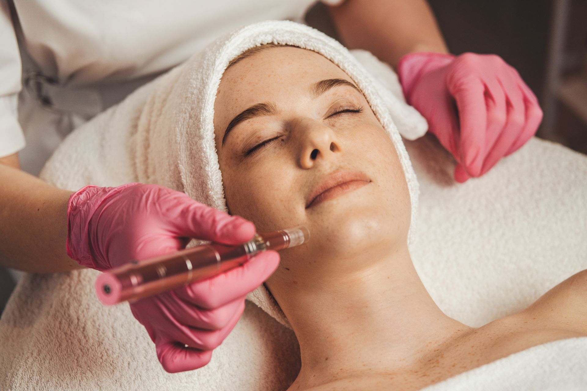 A woman is getting a Oxygen Therapy Facial Treatment