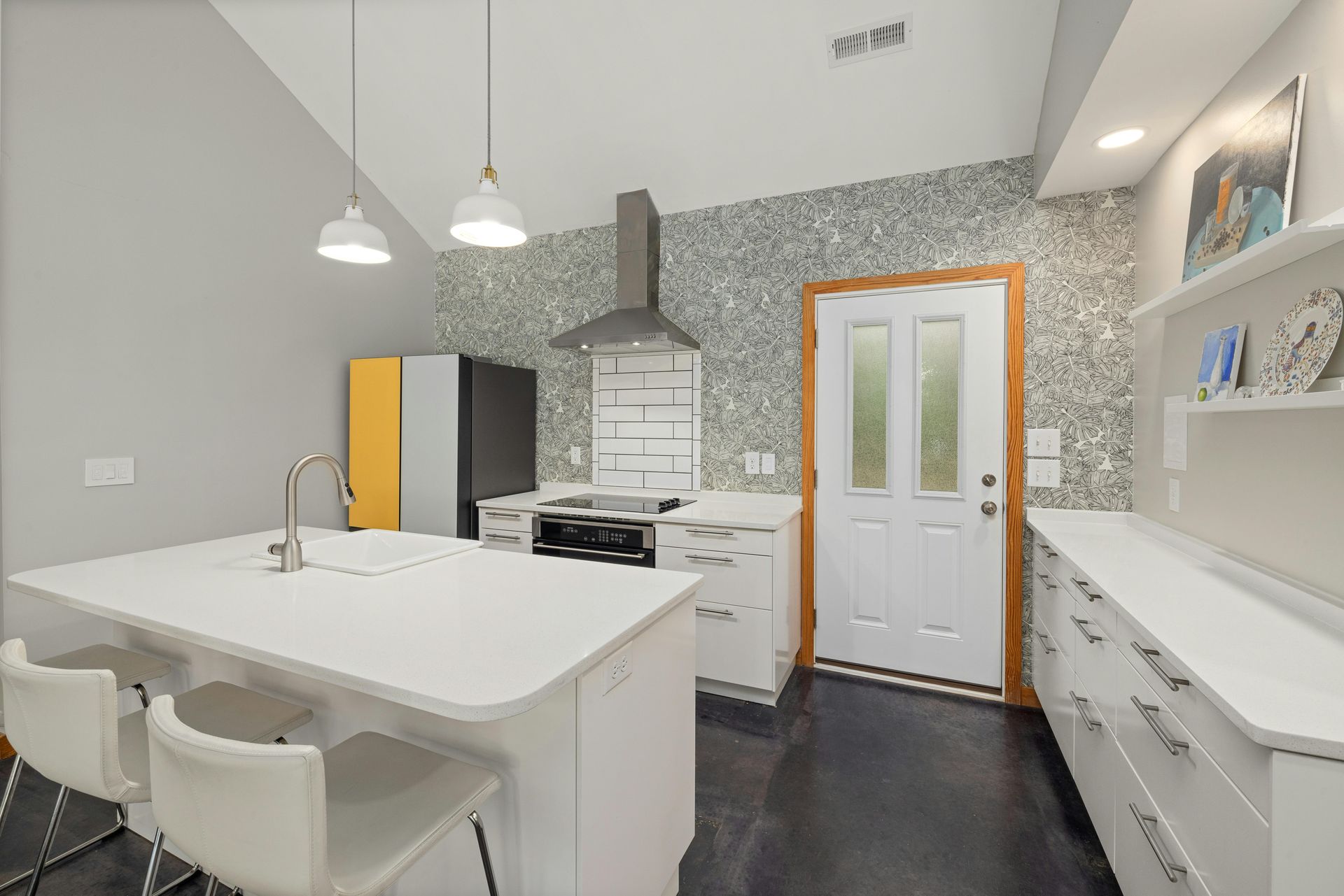 Discover the top 2026 kitchen remodeling trends for Huntsville homes.