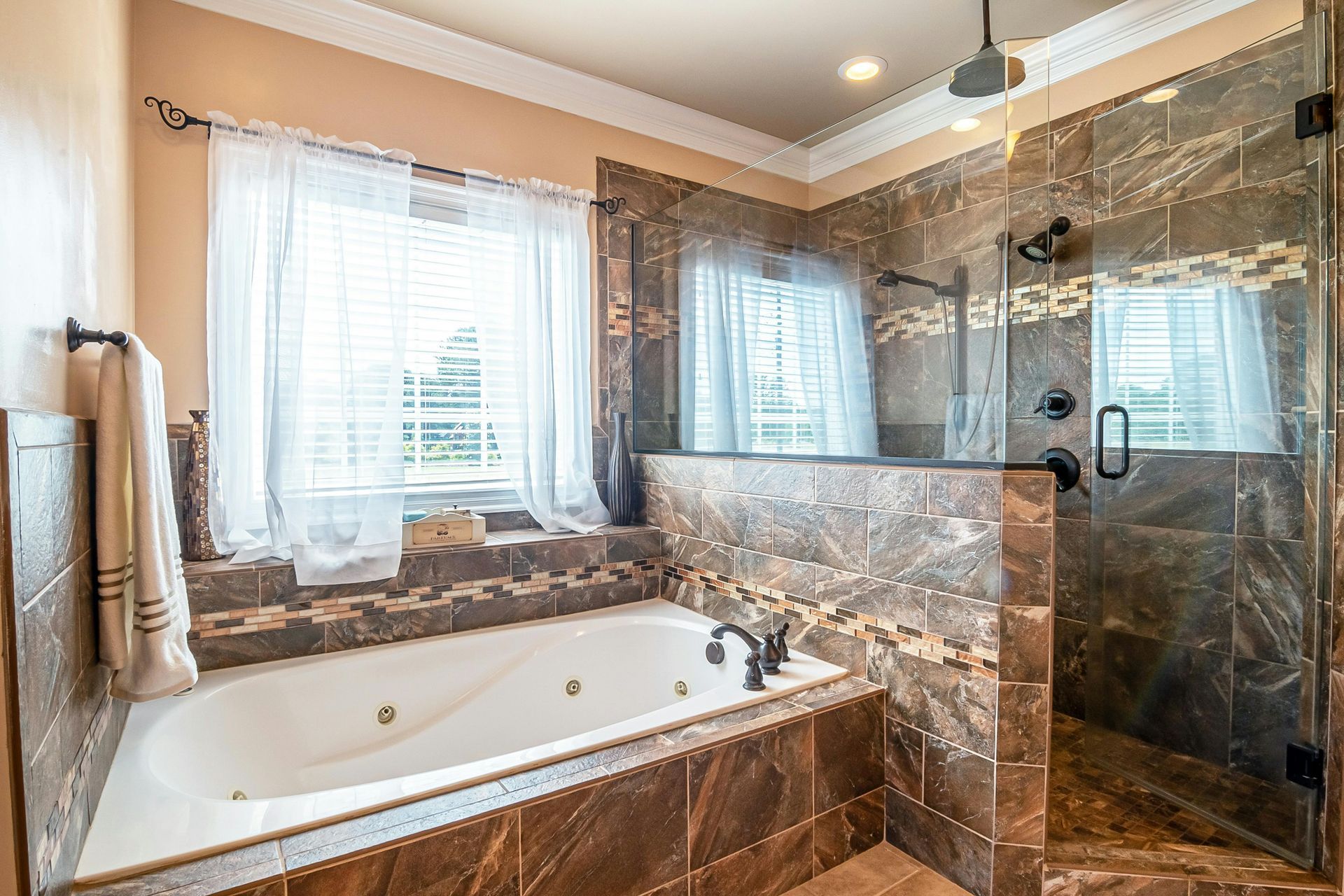 Rocket City Renovations for expert bathroom remodeling in Huntsville, AL.