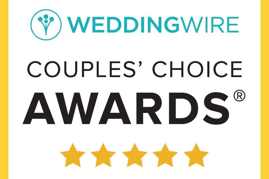 WeddingWire Couples' Choice Awards badge with five stars.