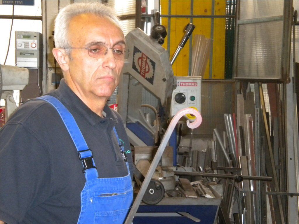 fasi lavorazione ferro battuto artefer milano