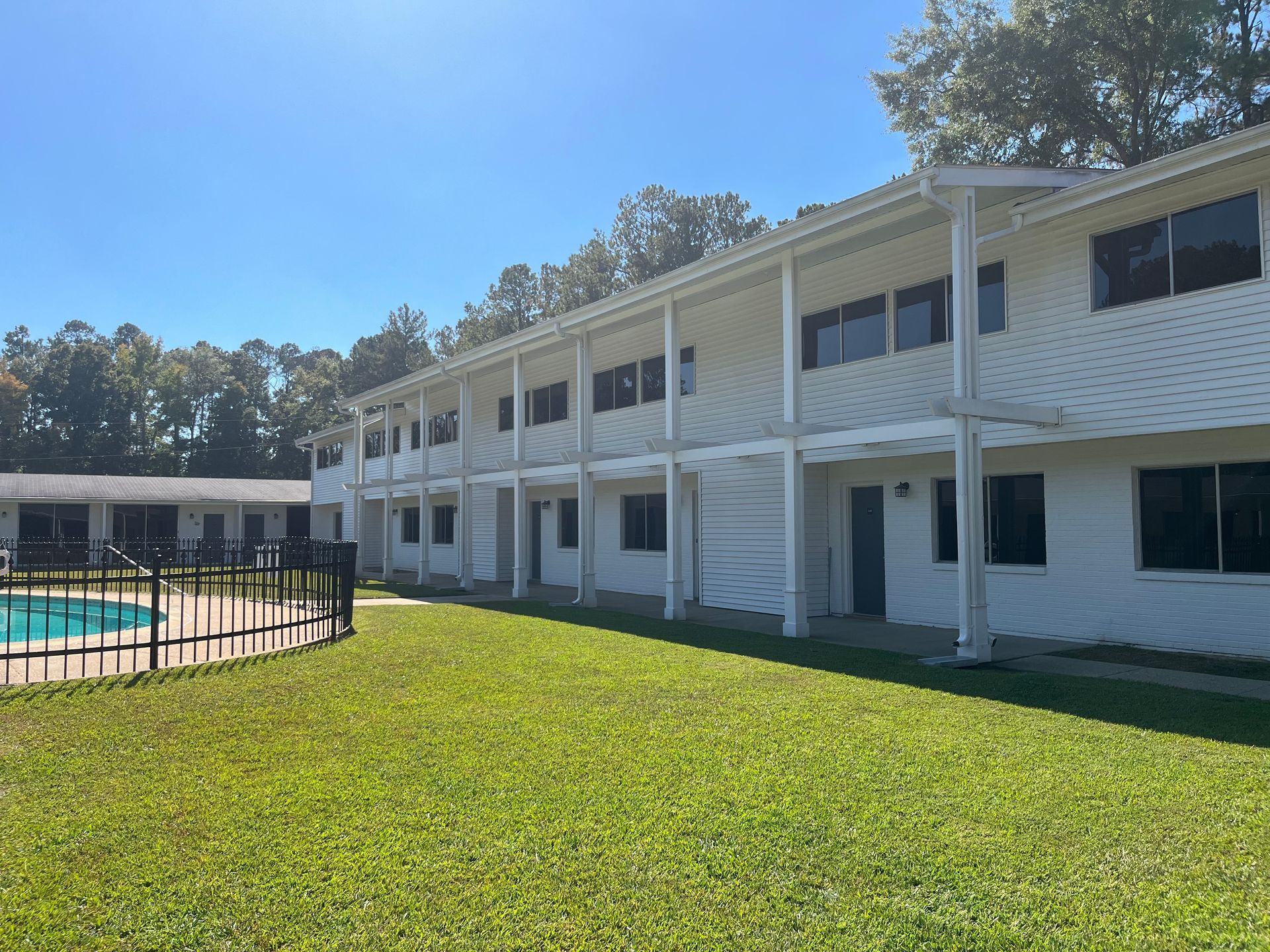 Courtyard Apartments in Meridian MS