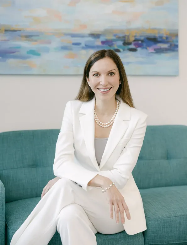 Dr. Ashley Robey plastic surgeon