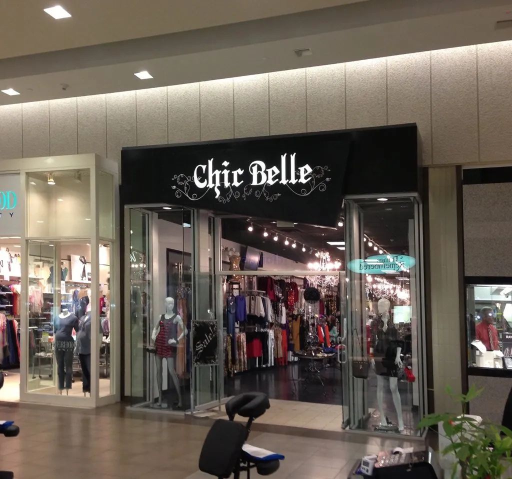 Storefront for Chic Belle clothing boutique inside a shopping mall