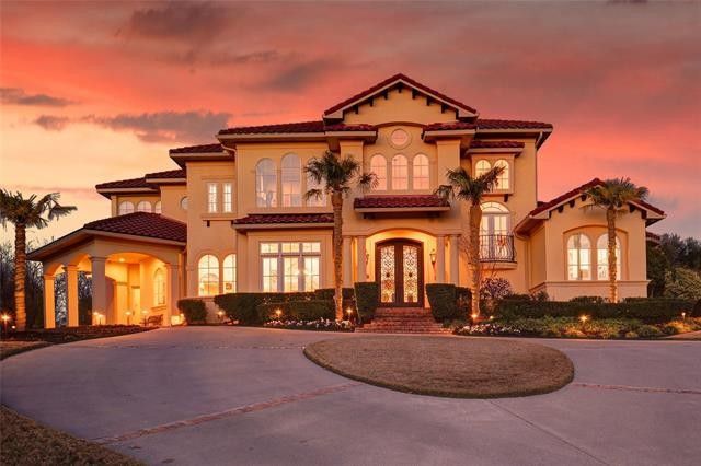 Versailles Ct. project