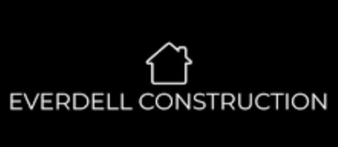 A logo for everdell construction with a house on it