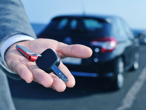 Comparing Alternatives to Long-Term Car Hire