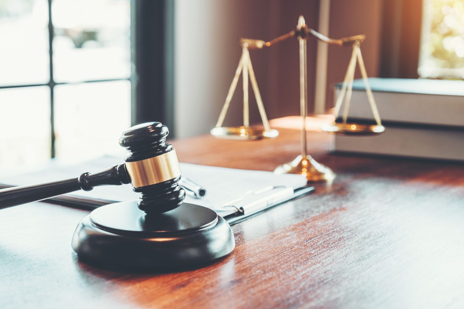 Image droits et avocats