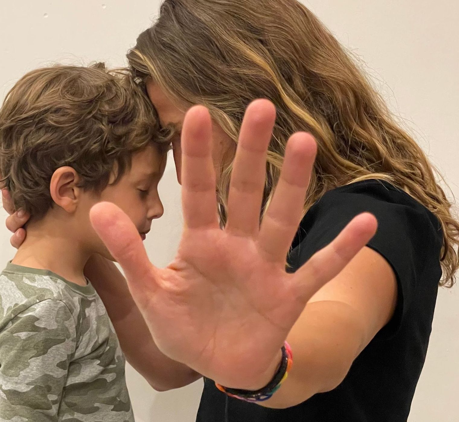 Mi voz por ellos es una campaña en redes sociales que busca sensibilizar e informar sobre abuso sexual infantil
