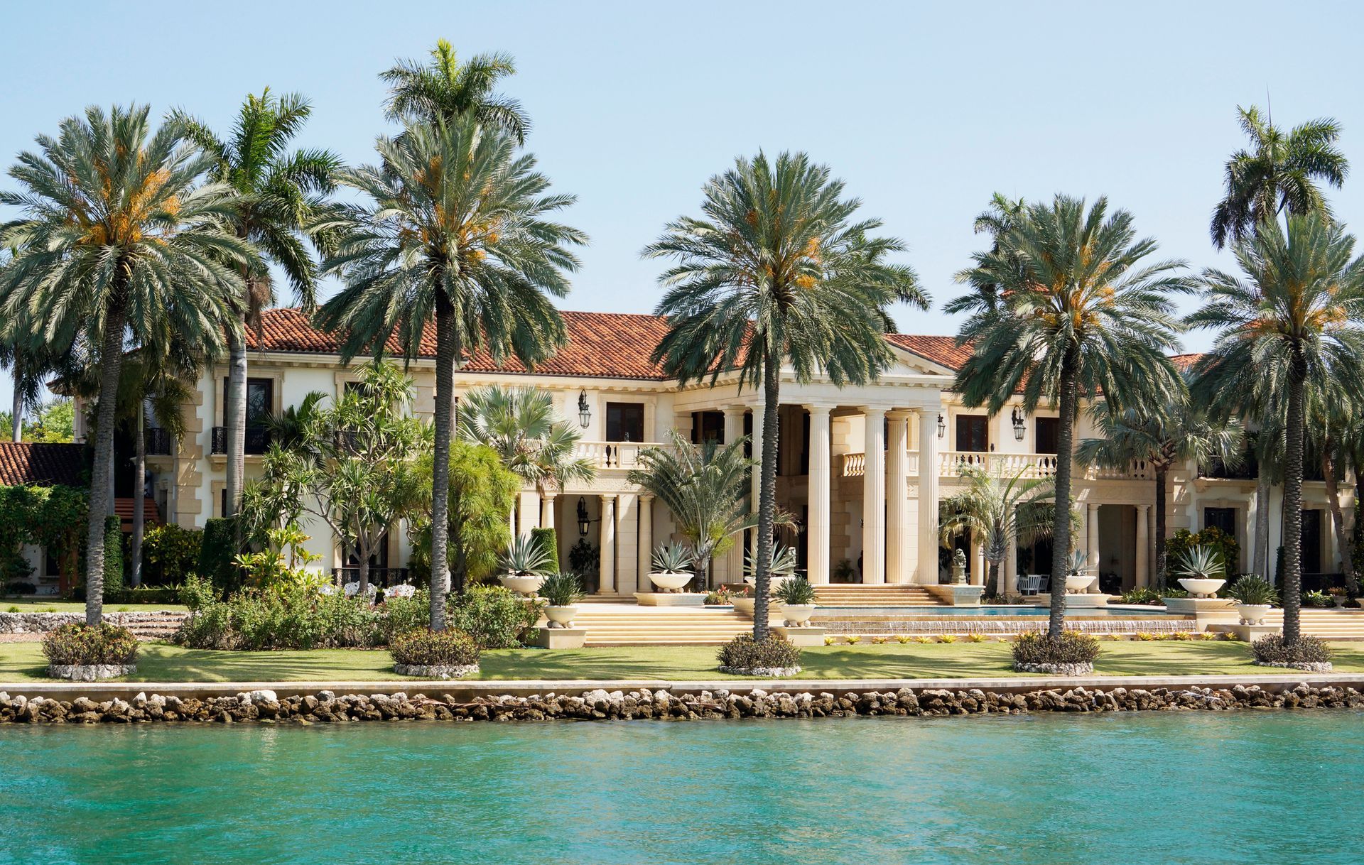 Luxury Waterfront Lifestyle — Weeki Wachee, FL —  Florida Treasure Realty, LLC
