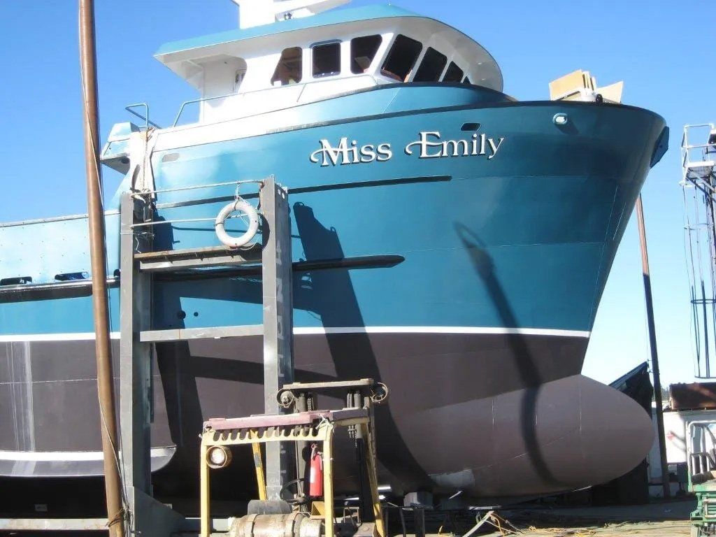 Boat — Coos Bay, OR — Art Signs, Inc.