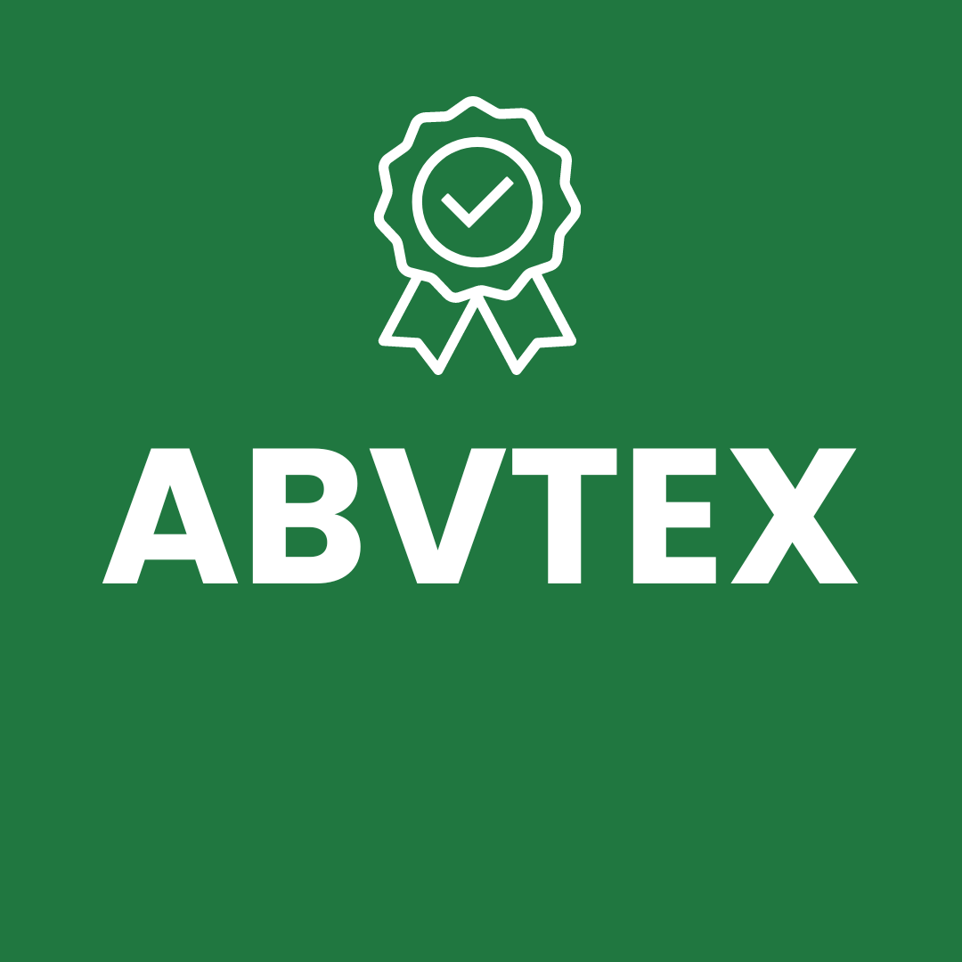 Um logotipo para abvtex com uma fita e uma marca de seleção em um fundo verde.