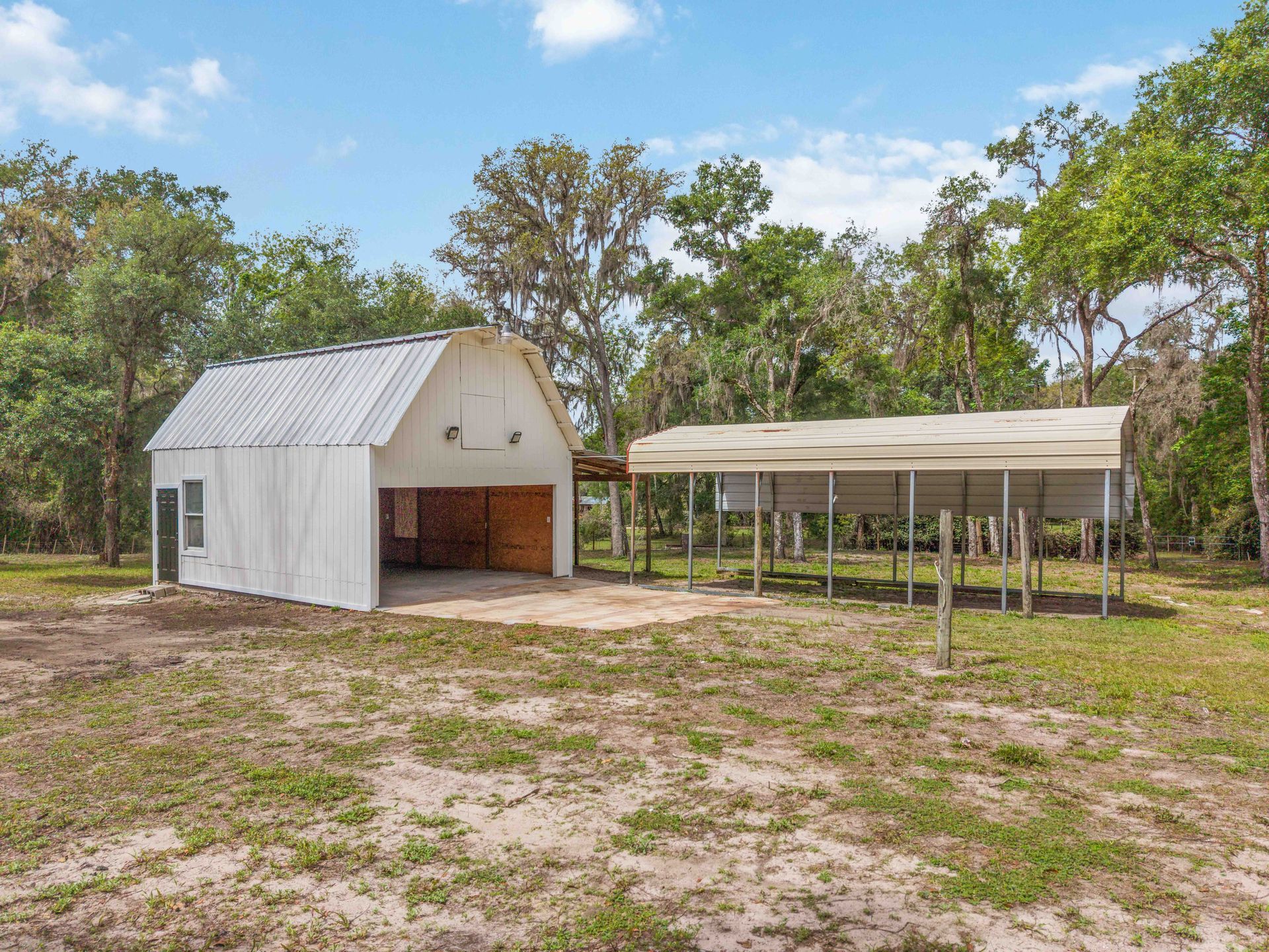 22932 Spring Lake HWY, Brooksville, FL. 2.5 acres.