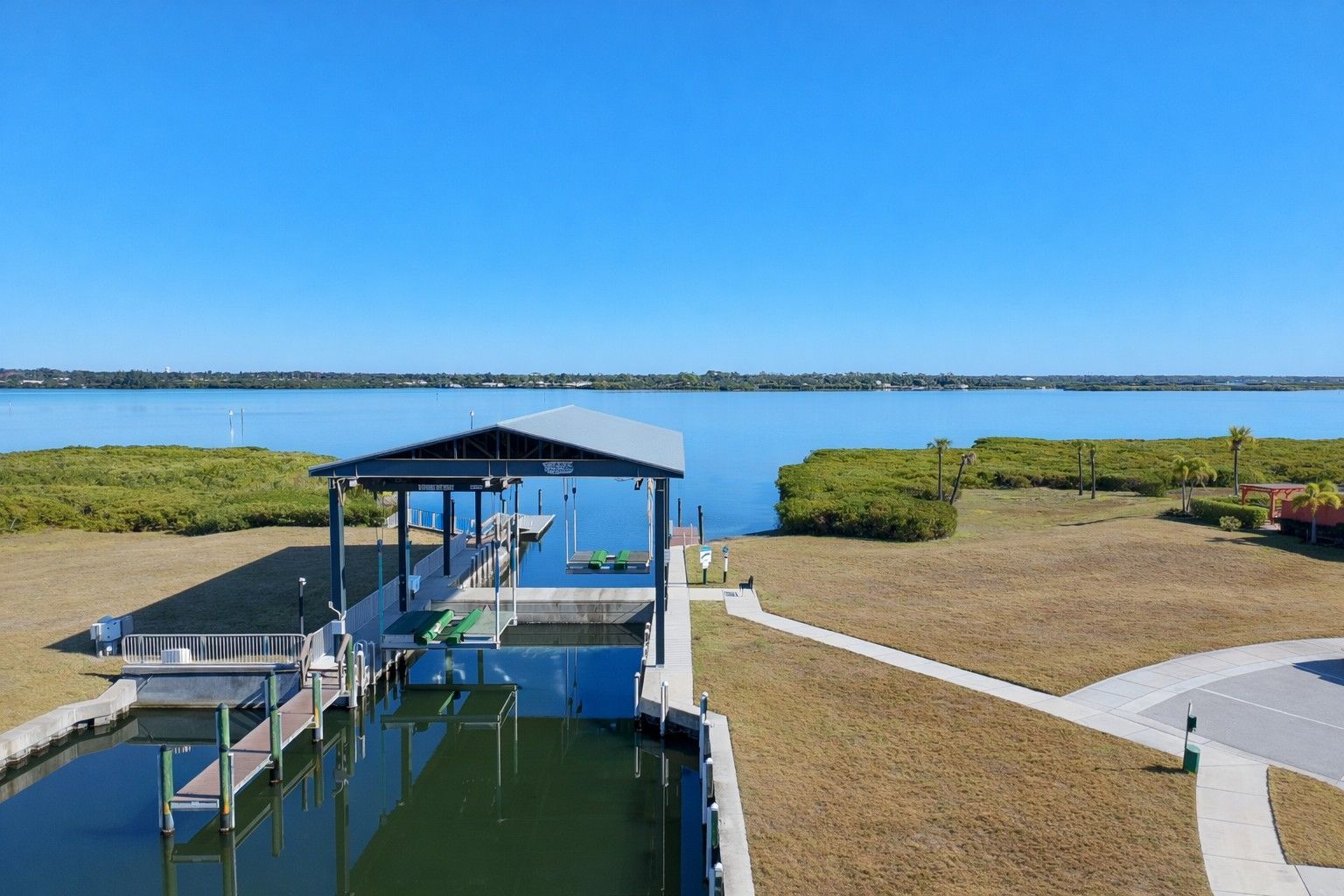 Tidewater Preserve Boat Lift